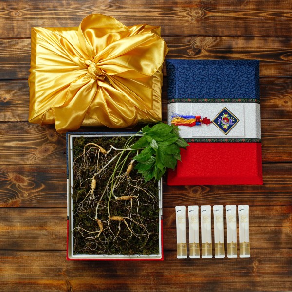 [1+1][고급포장[더 기다림] 강원도 토종 산양산삼 선물세트8호[5-6년근 6뿌리+천연벌꿀 6봉]*2세트