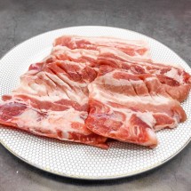 수입산 흑돼지 듀록 뼈삼겹살 500g x 1팩